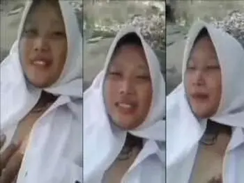 Bokep SMA Ngewe Gadis Lugu di Sungai
