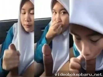 Dijilatin cewek di dalam mobil sampe basah